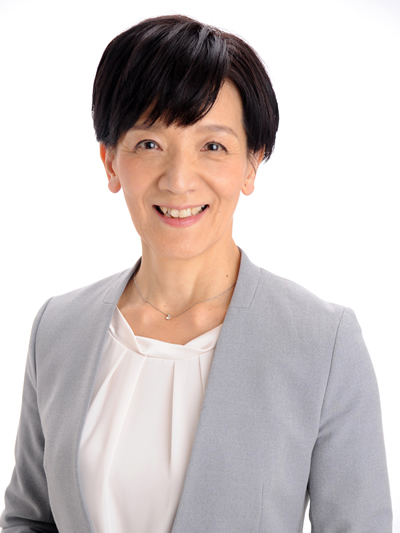 岡部 麻美子 氏